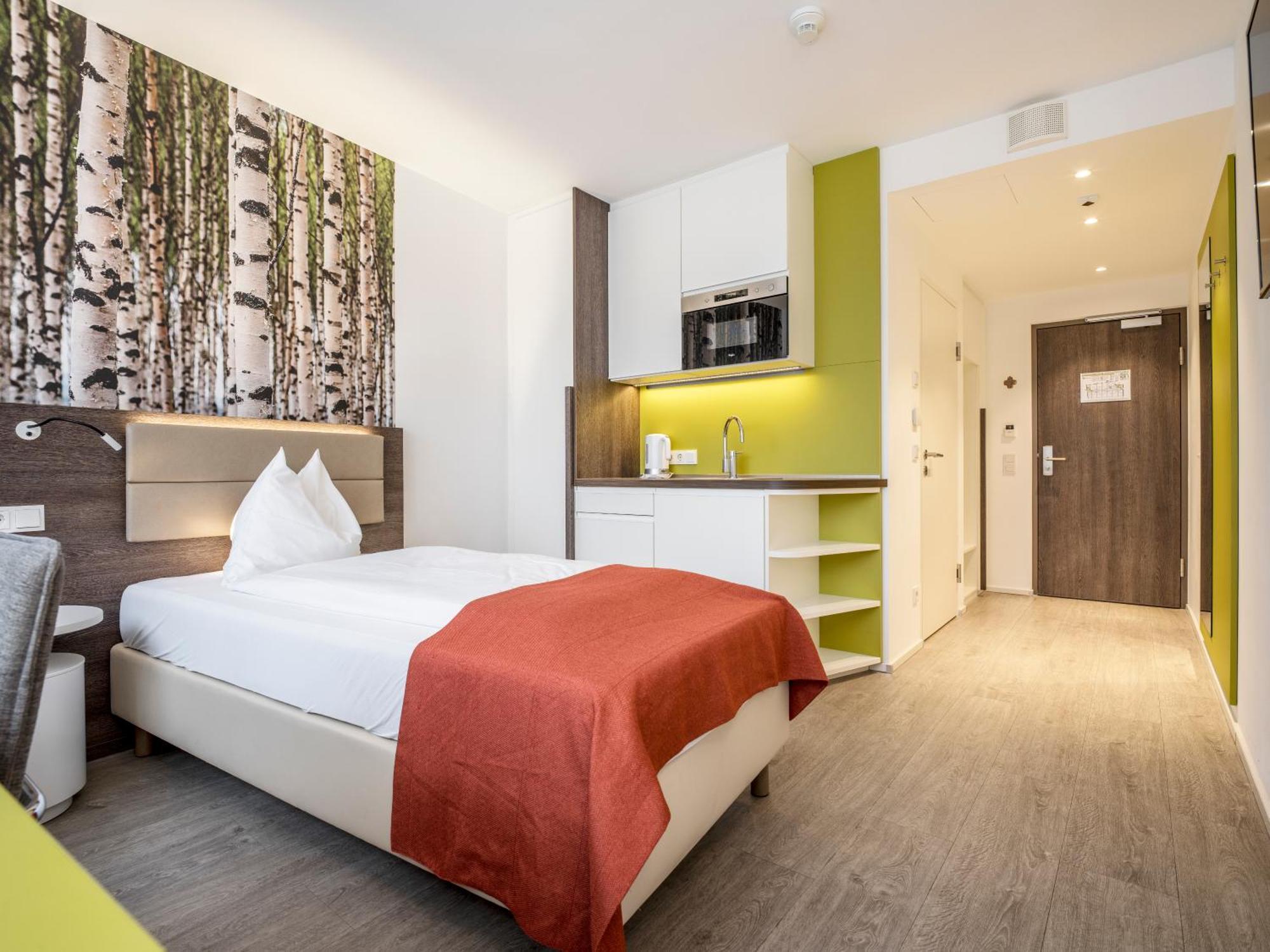 Eco Hotel 3*